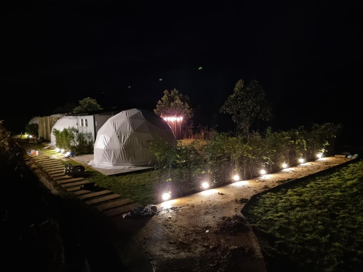 เต้นท์โดมเขาค้อ Lung Bun Camp Hotell Ban Nong Rang Chang Eksteriør bilde