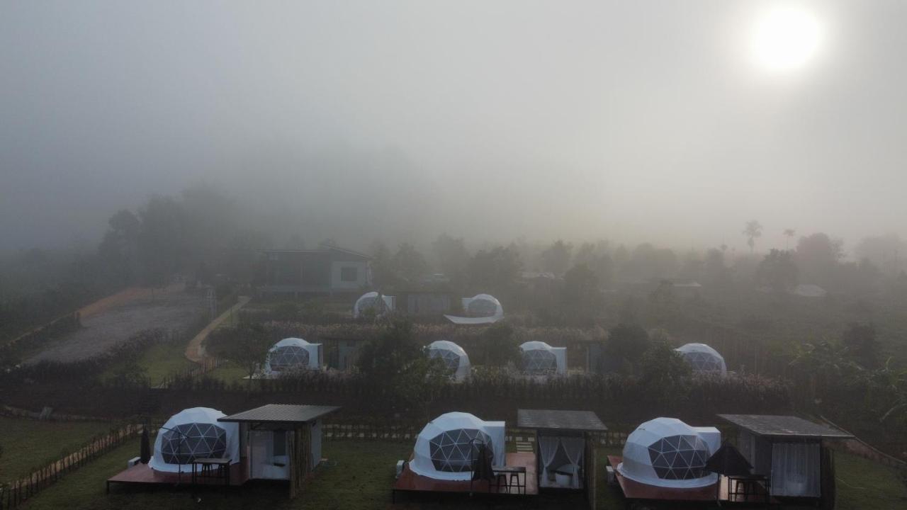 เต้นท์โดมเขาค้อ Lung Bun Camp Hotell Ban Nong Rang Chang Eksteriør bilde